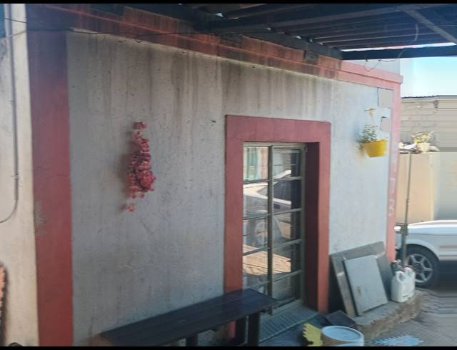 12 BEDROOM FREEHOLD FOR SALE IN COSMO CITY